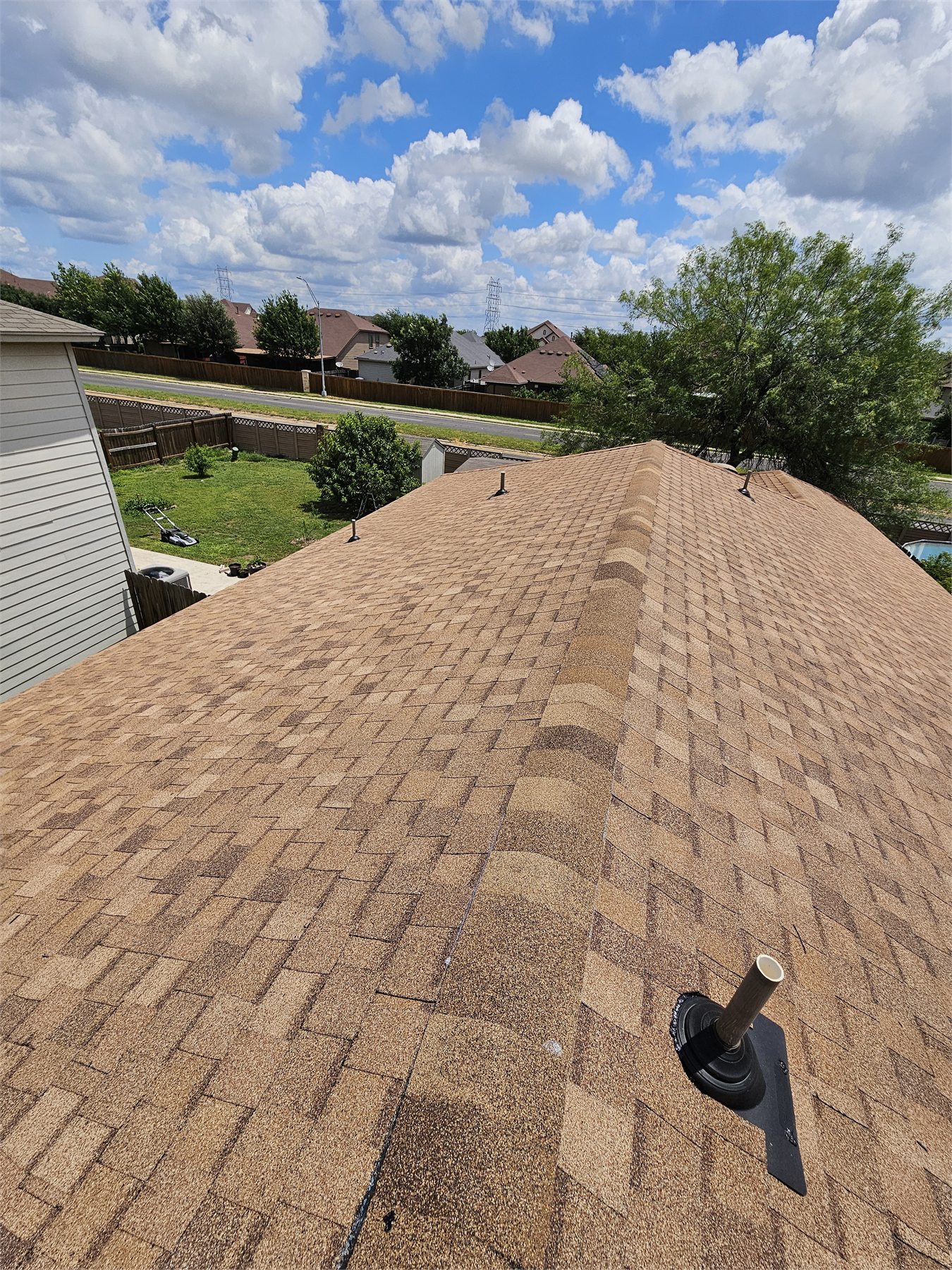 Completed architectural shingle roof
